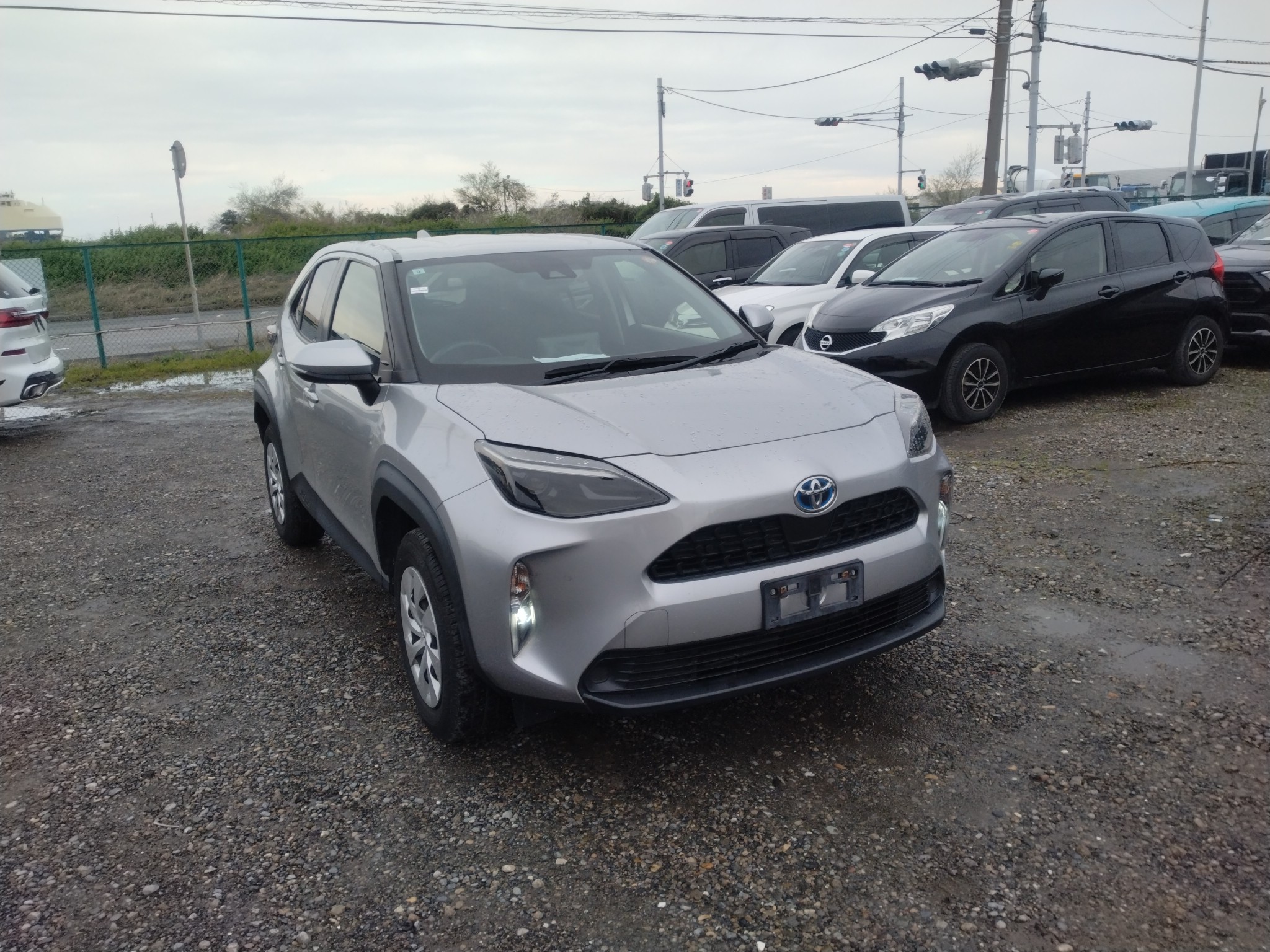 car-img