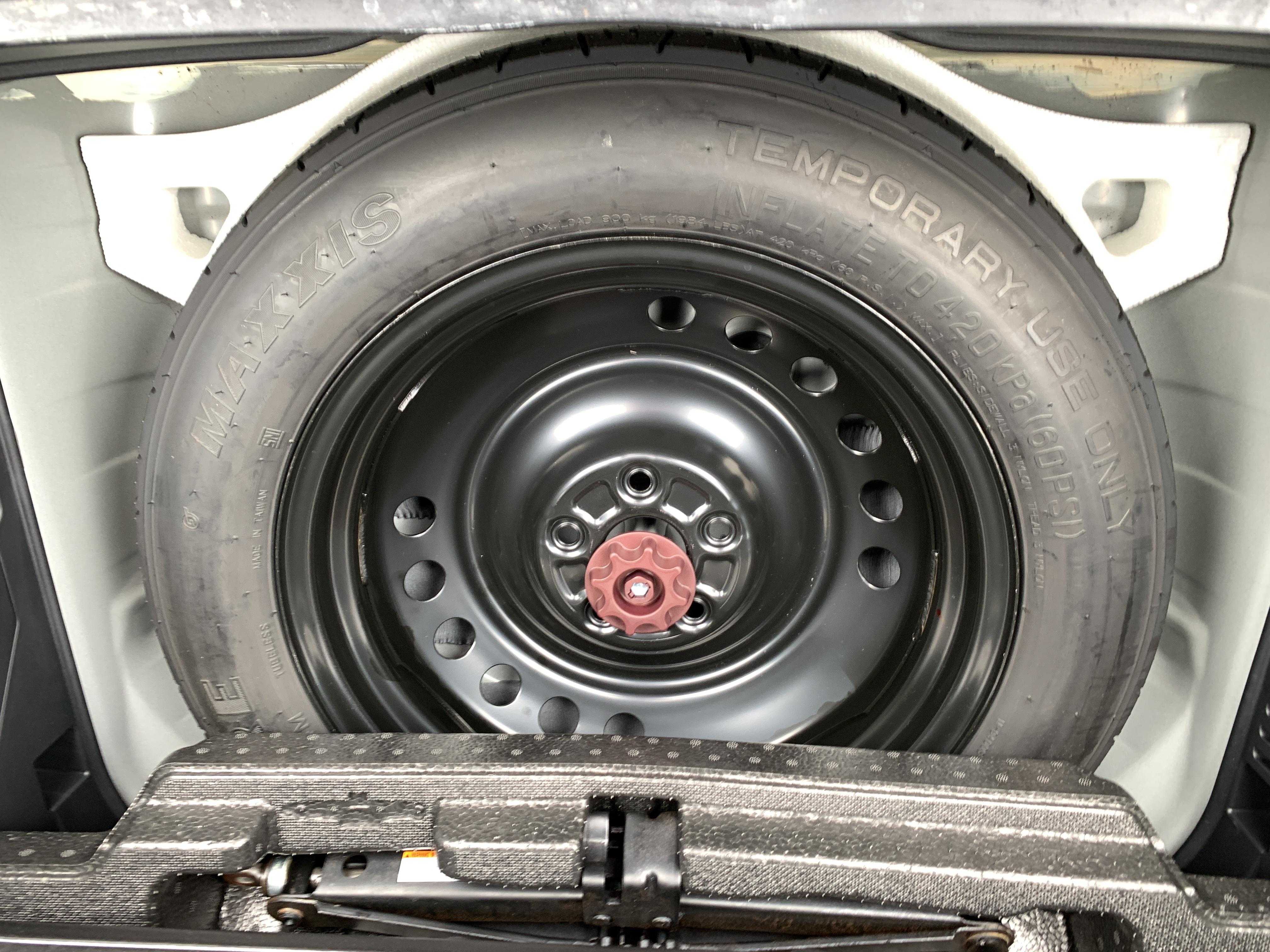 car-img