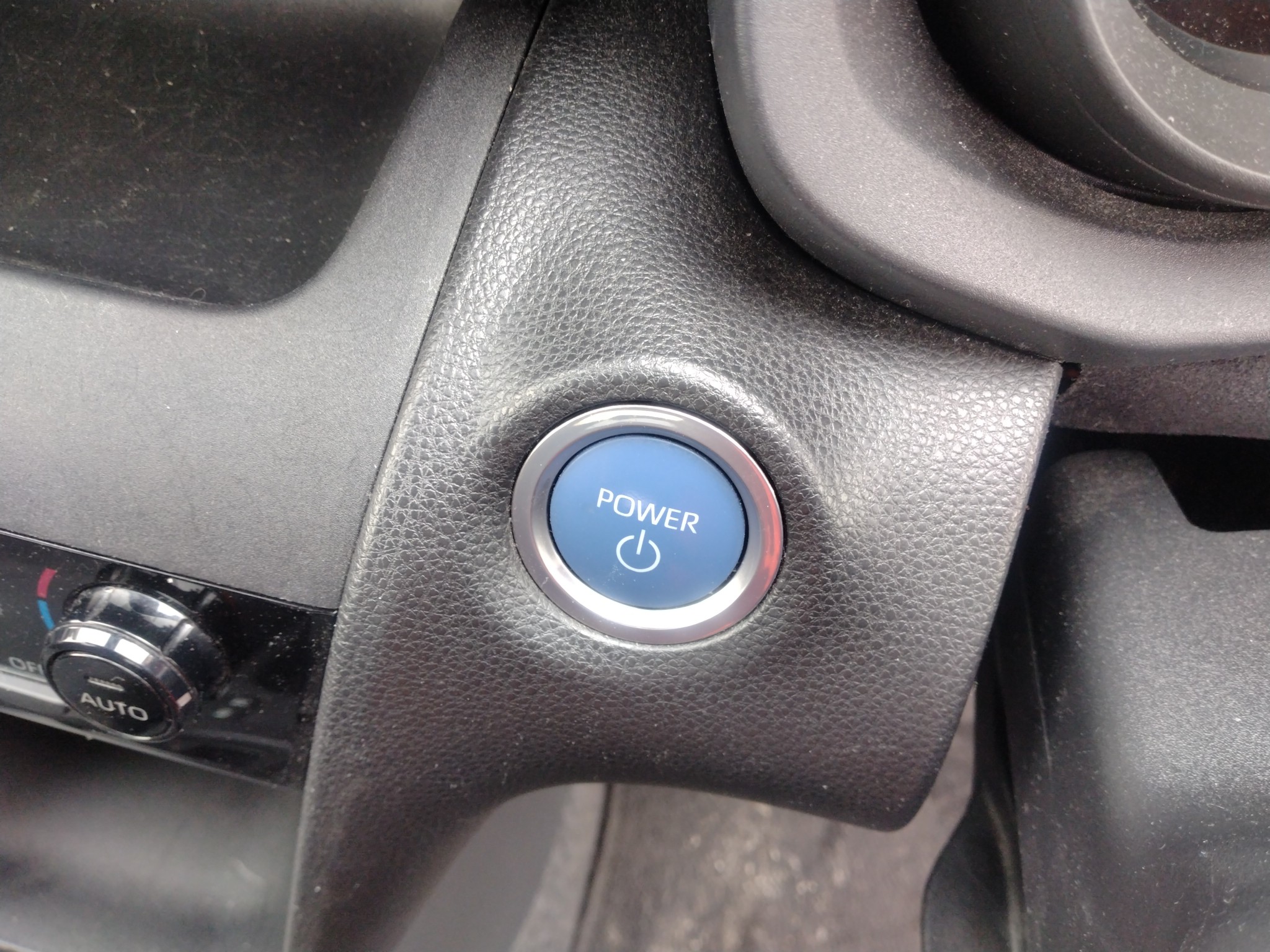 car-img