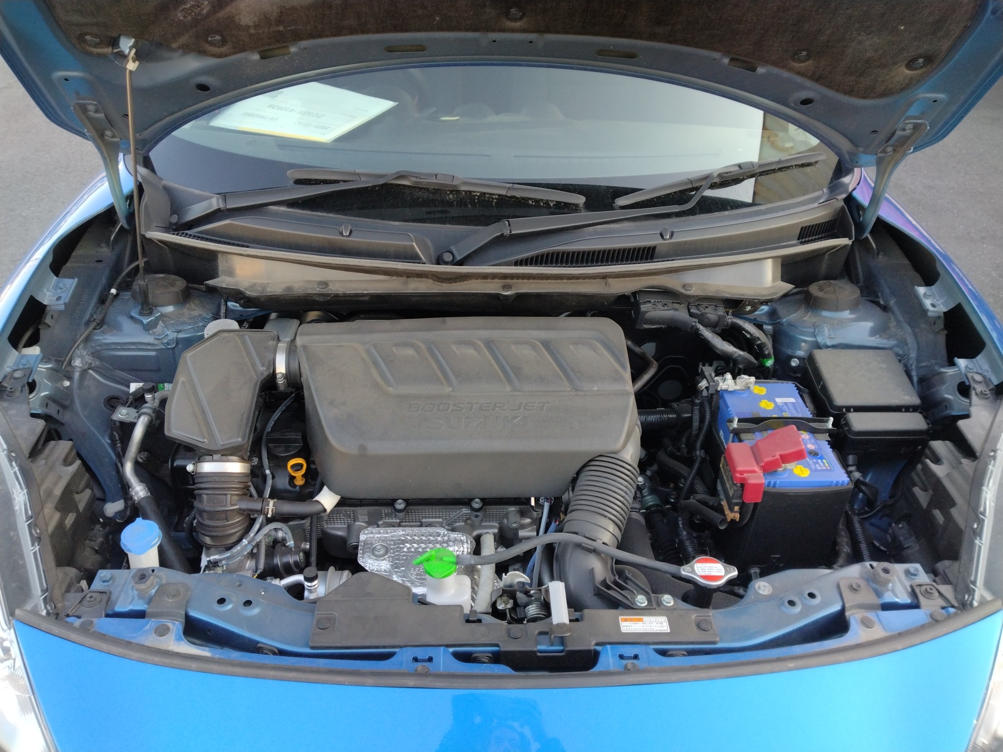 car-img