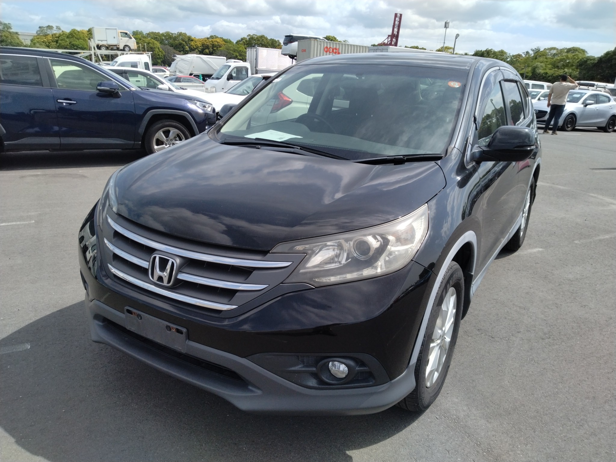 car-img