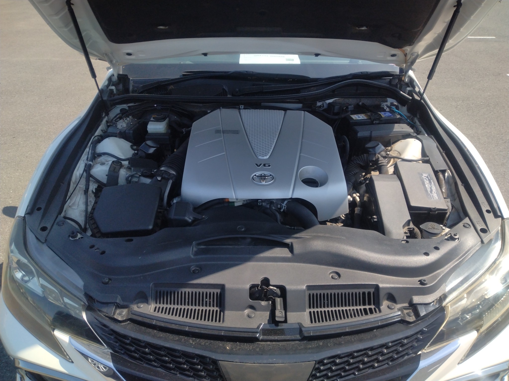 car-img