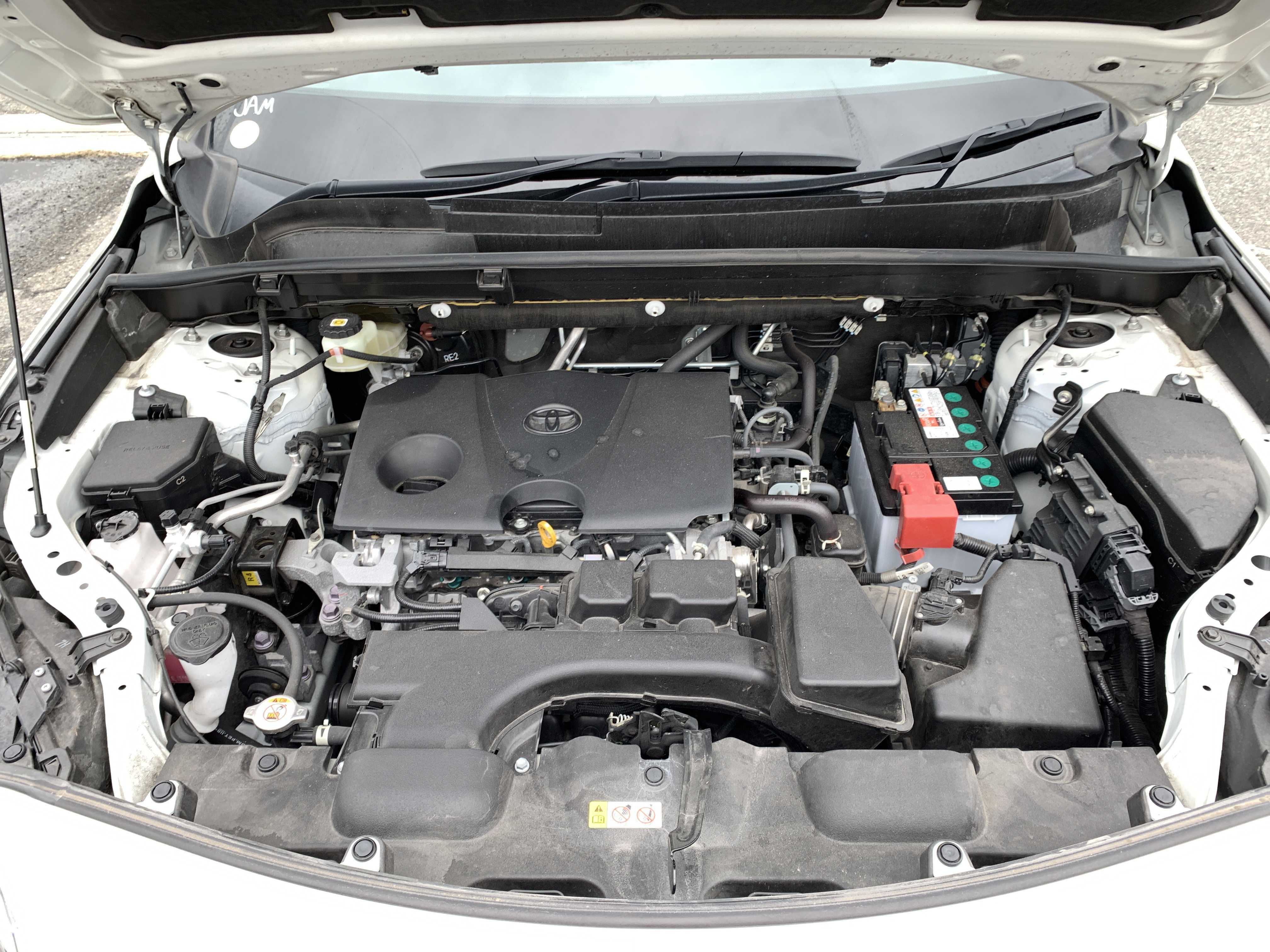 car-img