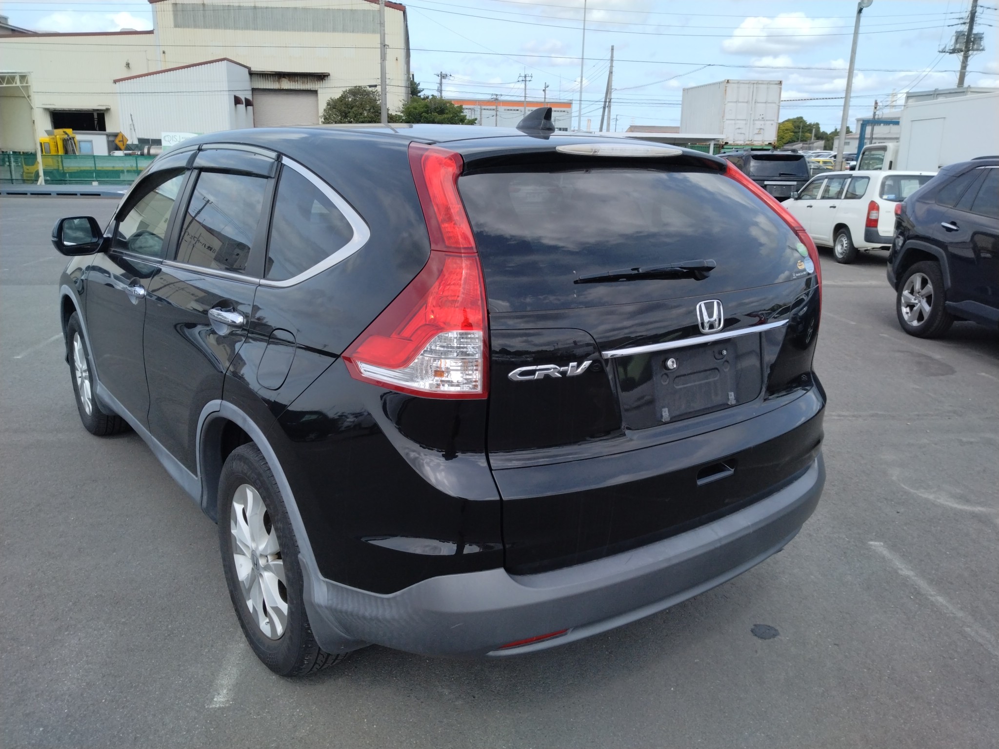 car-img