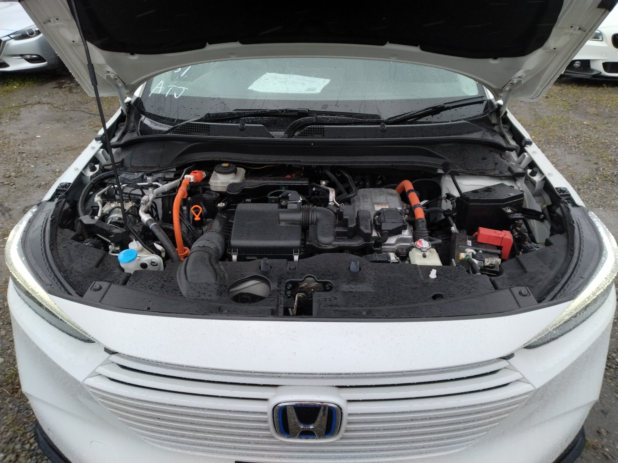 car-img