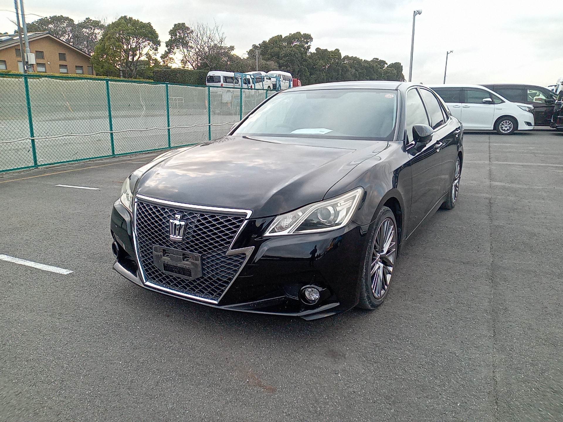 Toyota Crown 2015