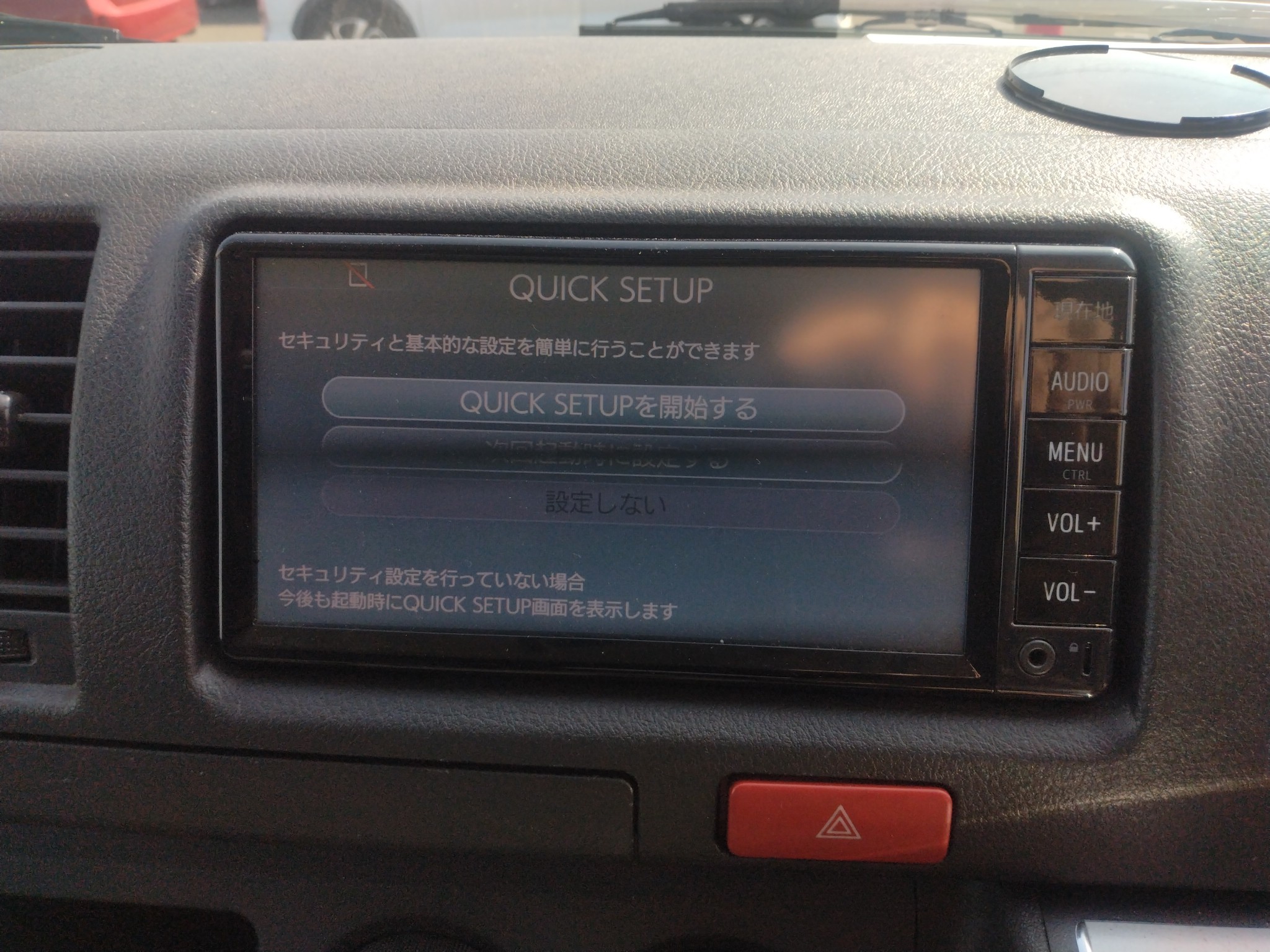 car-img