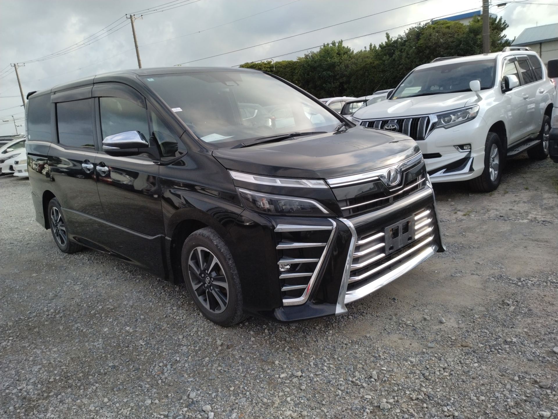 2018 Toyota Voxy, ZS Kirameki — YRT Stock
